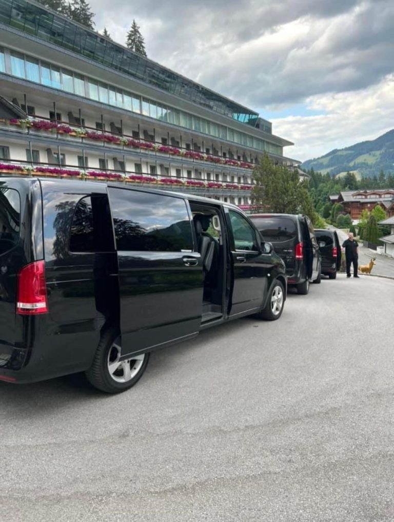 Entdecken Sie den zuverlässigen Taxi-Service in den Tiroler Bergen