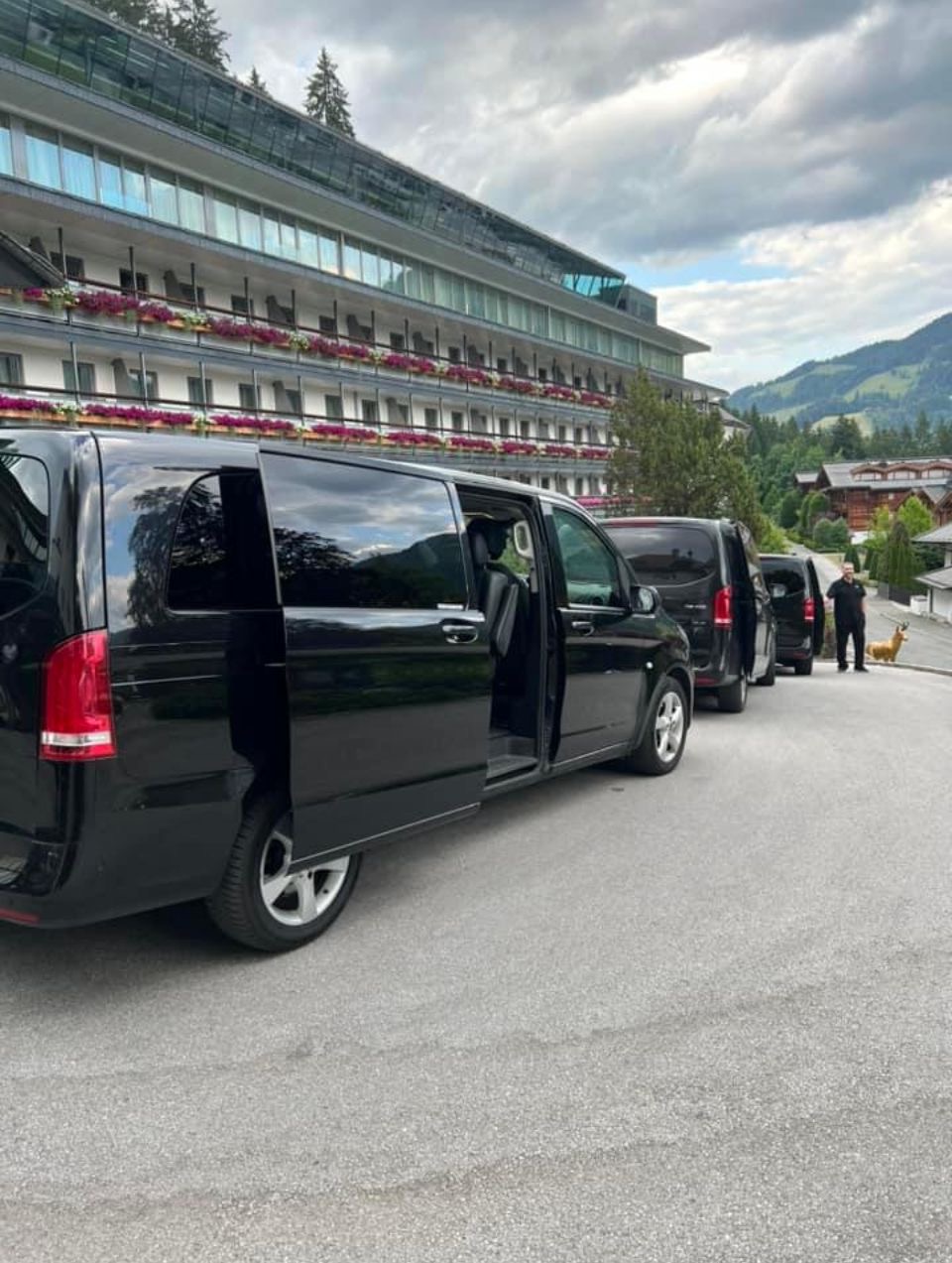 Entdecken Sie den zuverlässigen Taxi-Service in den Tiroler Bergen Entdecken Sie den zuverlässigen Taxi-Service in den Tiroler Bergen
