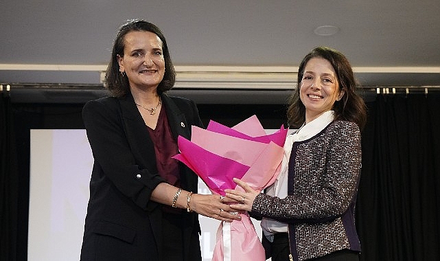 Uygulamalı Muhasebe Eğitimi Üçüncü Dönem Mezunlarını Verdi Uygulamalı Muhasebe Eğitimi Üçüncü Dönem Mezunlarını Verdi